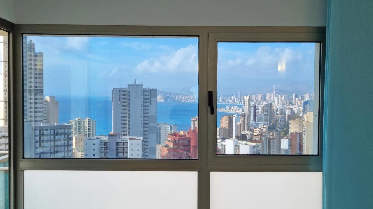 Апартаменты Skyline 11 Sunny Balcony With Stunning Sea Views Бенидорм Экстерьер фото