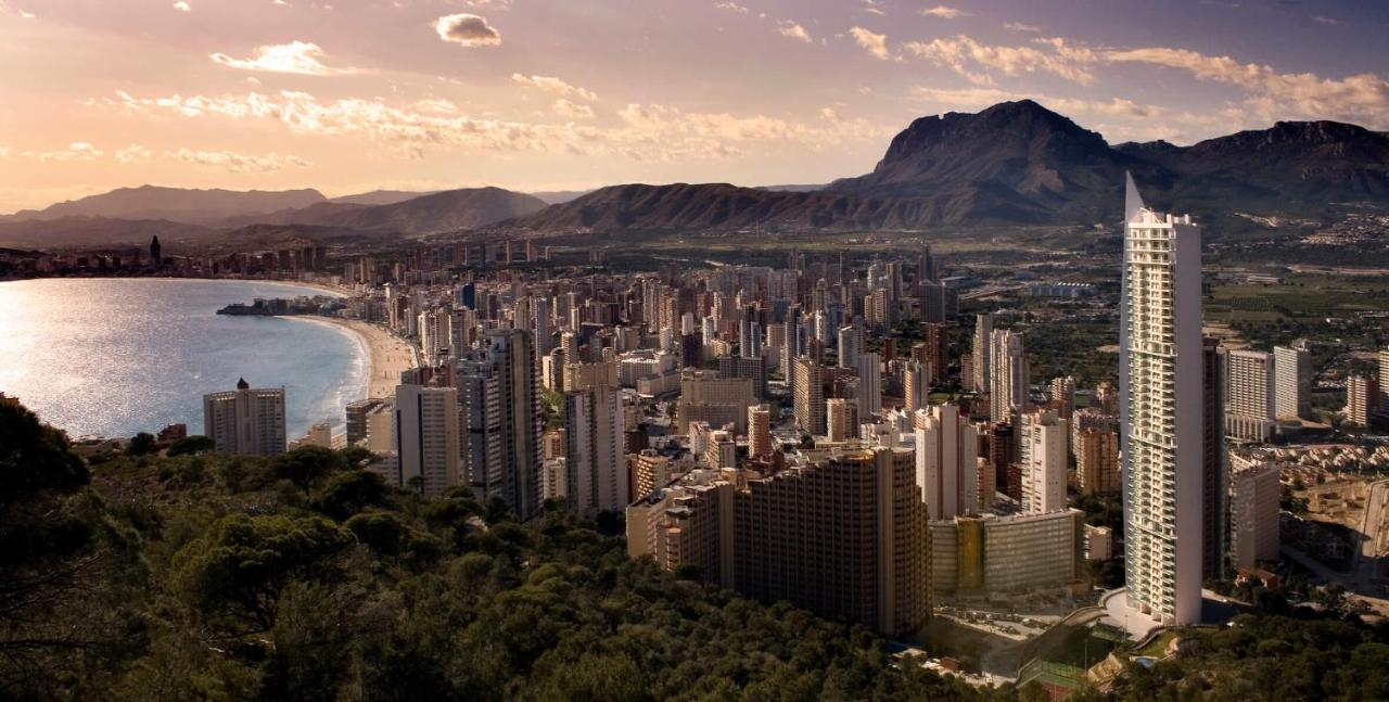 Апартаменты Skyline 11 Sunny Balcony With Stunning Sea Views Бенидорм Экстерьер фото